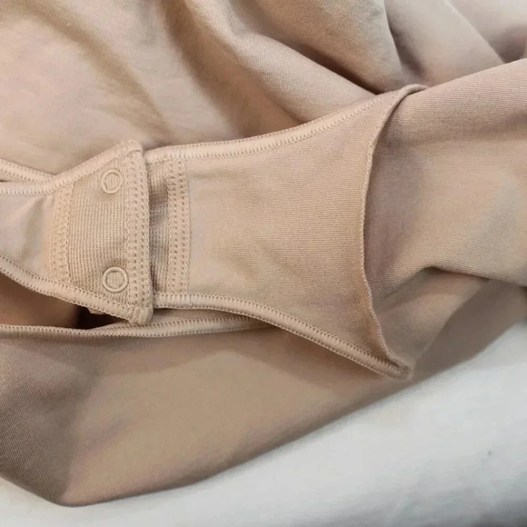 SKIMS - Picture 8 of 9